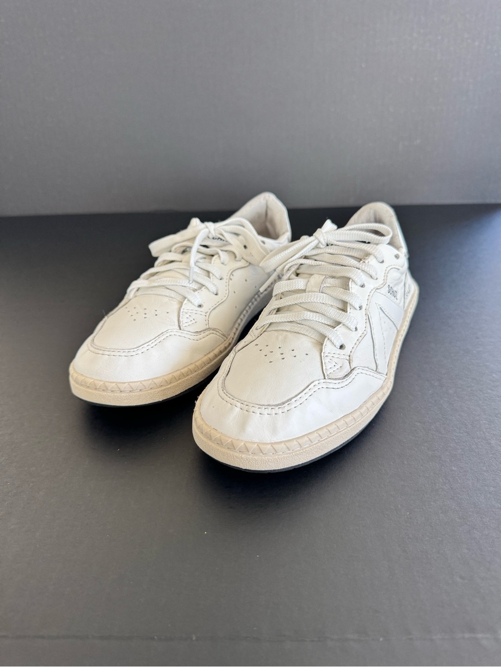 SCHUTZ ST-001 Women’s White Low-Top Leather Sneaker - Picture 4 of 12